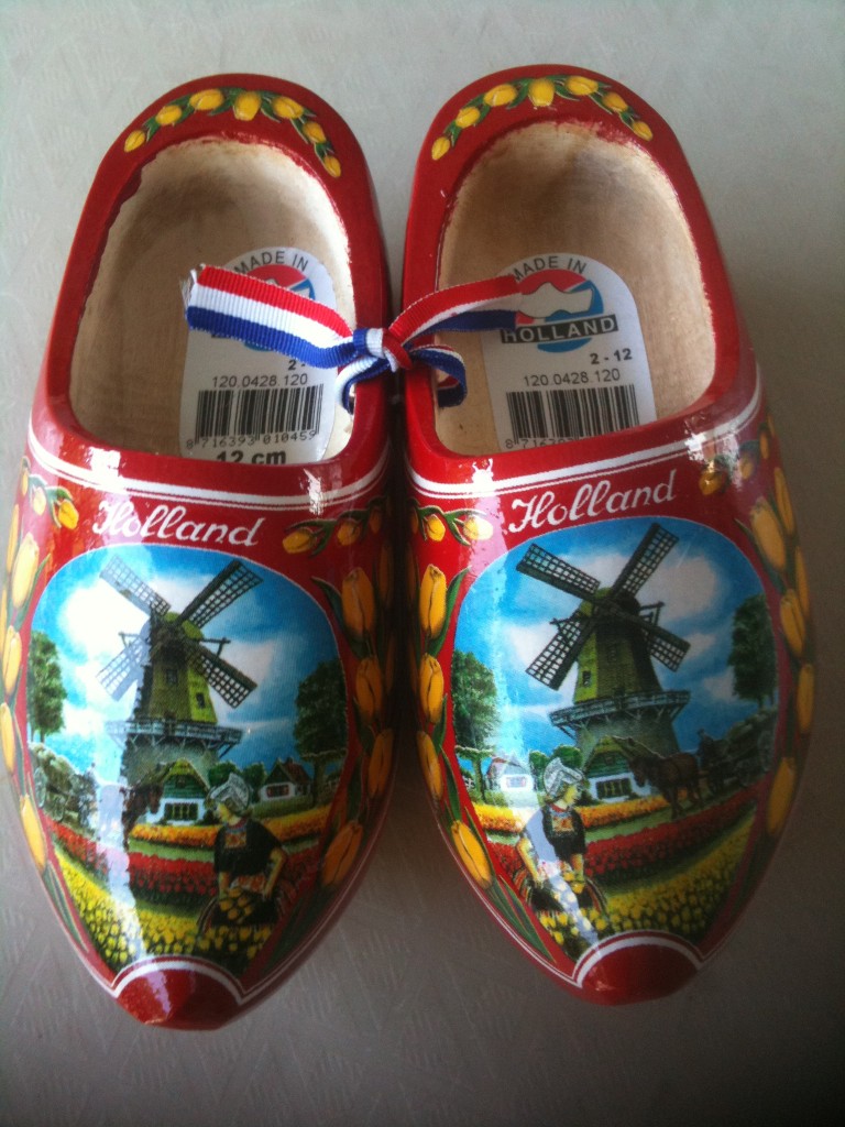 A pair of beautiful Dutch clogs