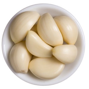 Peeled garlic cloves